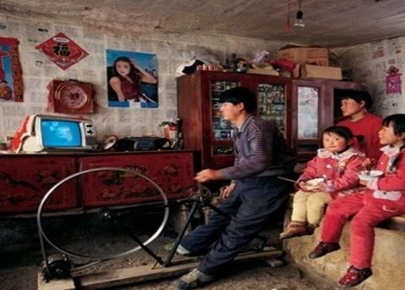 「致過去」「創未來」智能化開關柜傳遞“零停電”理念 「致過去」「創未來」智能化開關柜傳遞“零停電”理念